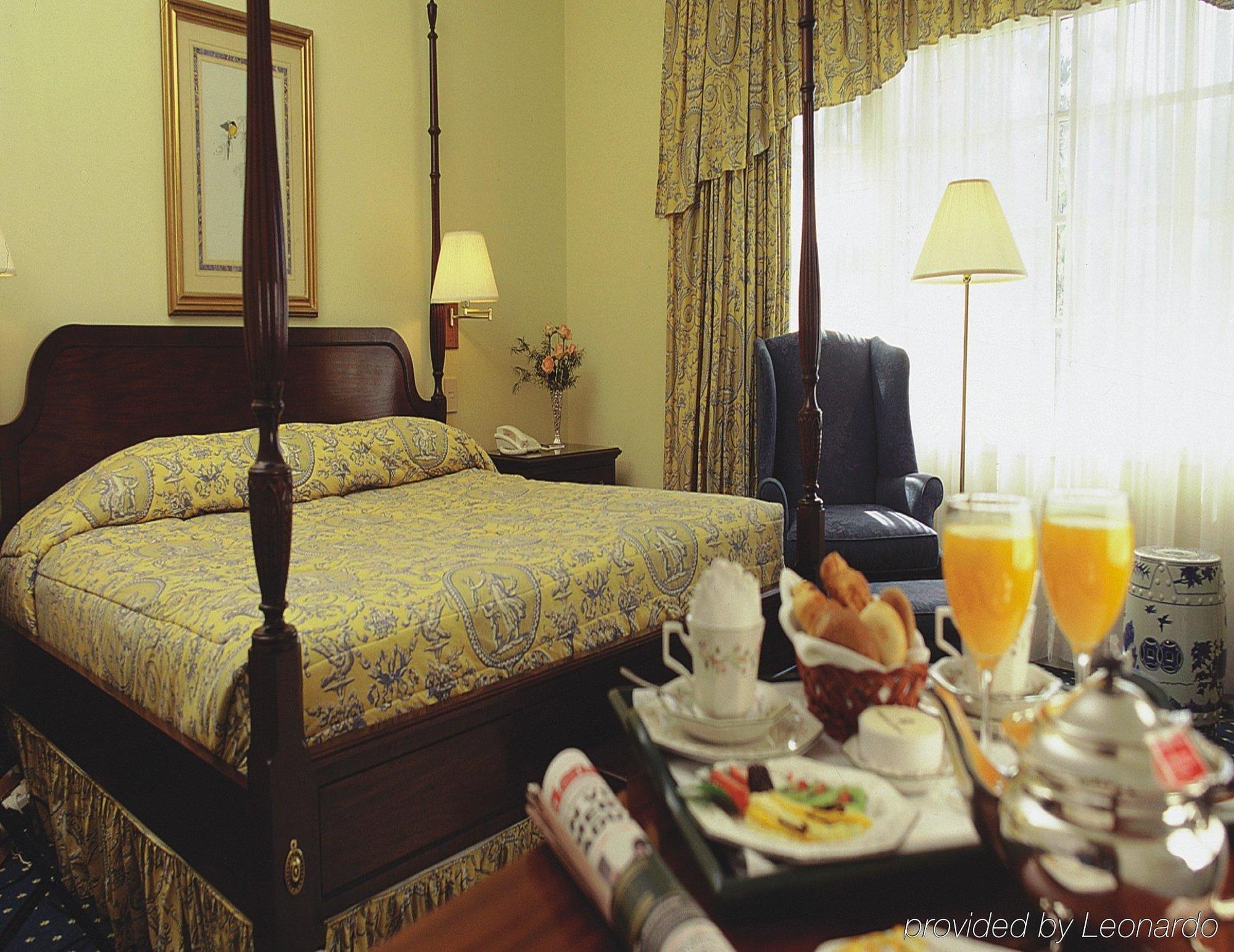 Belmont House Hotel Montevideo Room photo